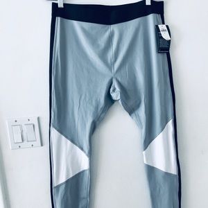 Gap Fit Workout Exercise Yoga Leggings